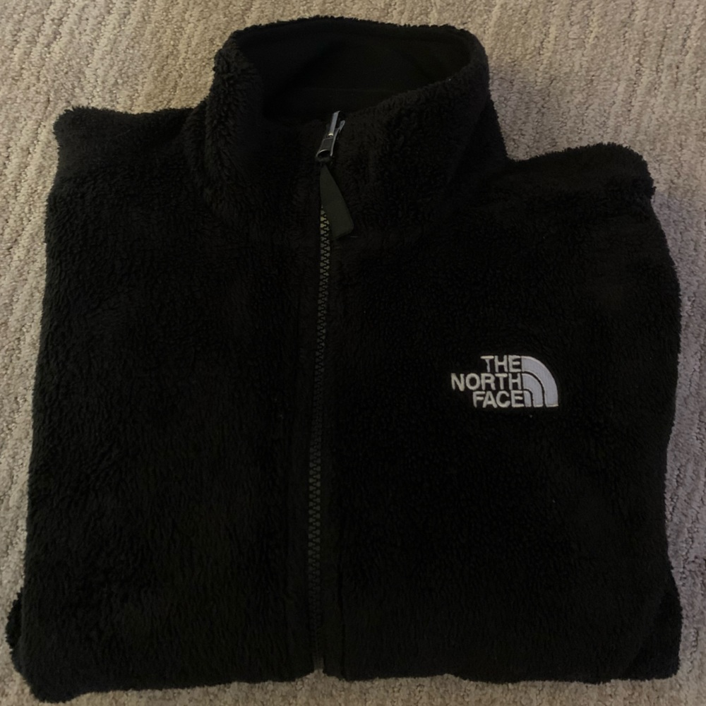 Fuzzy Northface Zip-up!
